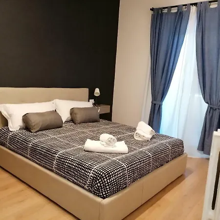 Chroma Italy - Doctor House Apartment Rom