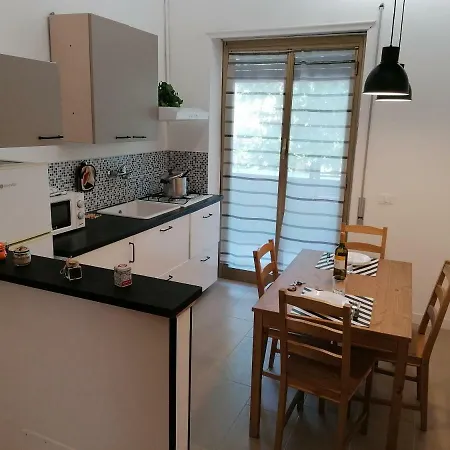 Appartamento Chroma Italy - Doctor House Roma